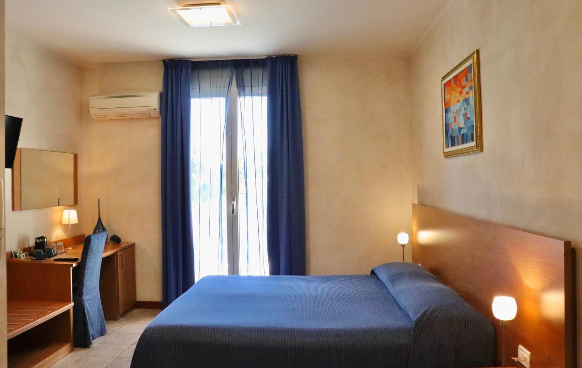 Acqua Di Mare Bed & Breakfast Bordighera Dış mekan fotoğraf